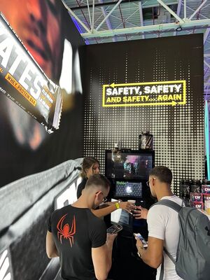 ซื้อ Touch Screen Instant Protein Vending Machine with hot and cold drinks suit in GYM การผลิตออนไลน์